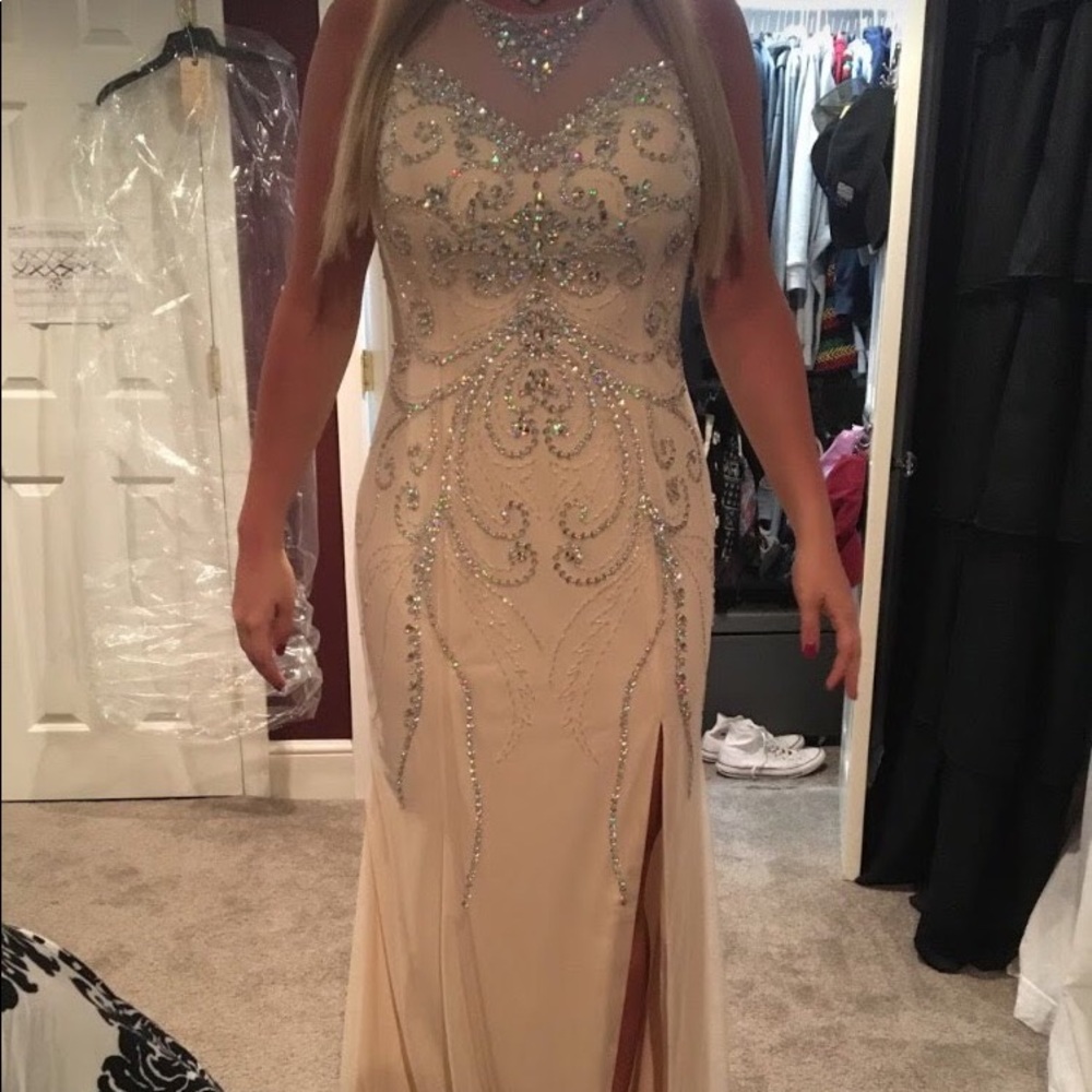 Prom Dress - Picture 2 of 4